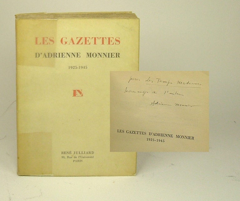 Item #30944 Les Gazettes D'Adrienne Monnier 1925 - 1945. Adriènne Monnier.