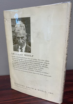GROWING. AN AUTOBIOGRAPHY OF THE YEARS 1904 TO 1911. Signed by Leonard Woolf