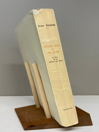 VIRGINIA WOOLF ET SON ŒUVRE: L’ART ET LA QUÊTE DU RÉEL. Inscribed by Guiguet
